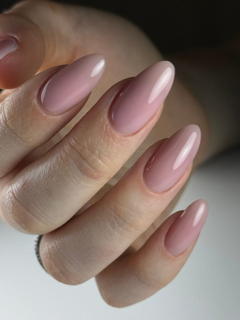 Refuerzo de Uñas con Builder Gel en Madrid